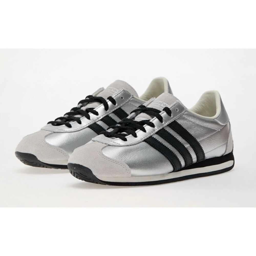 Rare Adidas Country OG Silver Metallic Black JH6337 Womens Shoes Sneakers Size 7